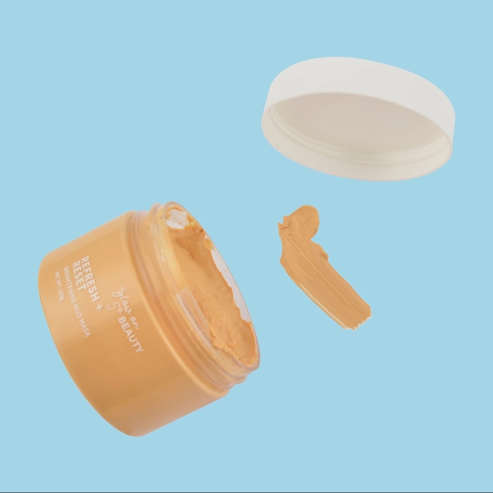 Glow on 5th Beauty “Refresh+Reset” Mud Mask